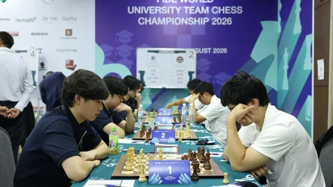 Команды 16 университетов мира встретились на шахматном чемпионате в Алматы