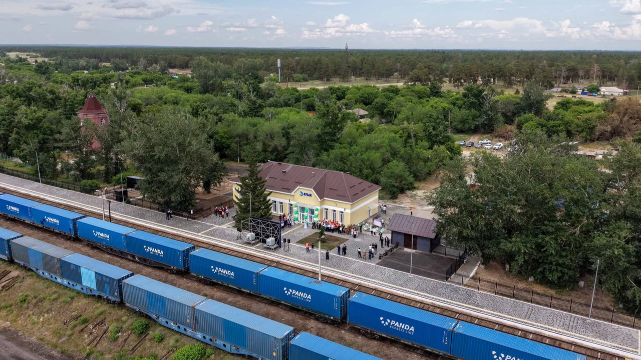 В области Абай продолжается модернизация восьми железнодорожных вокзалов
