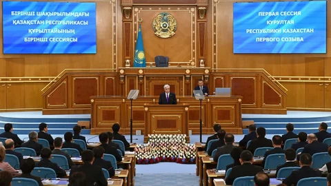 Президент: Созидательная нация должна опираться на знания и науку, труд и ответственность