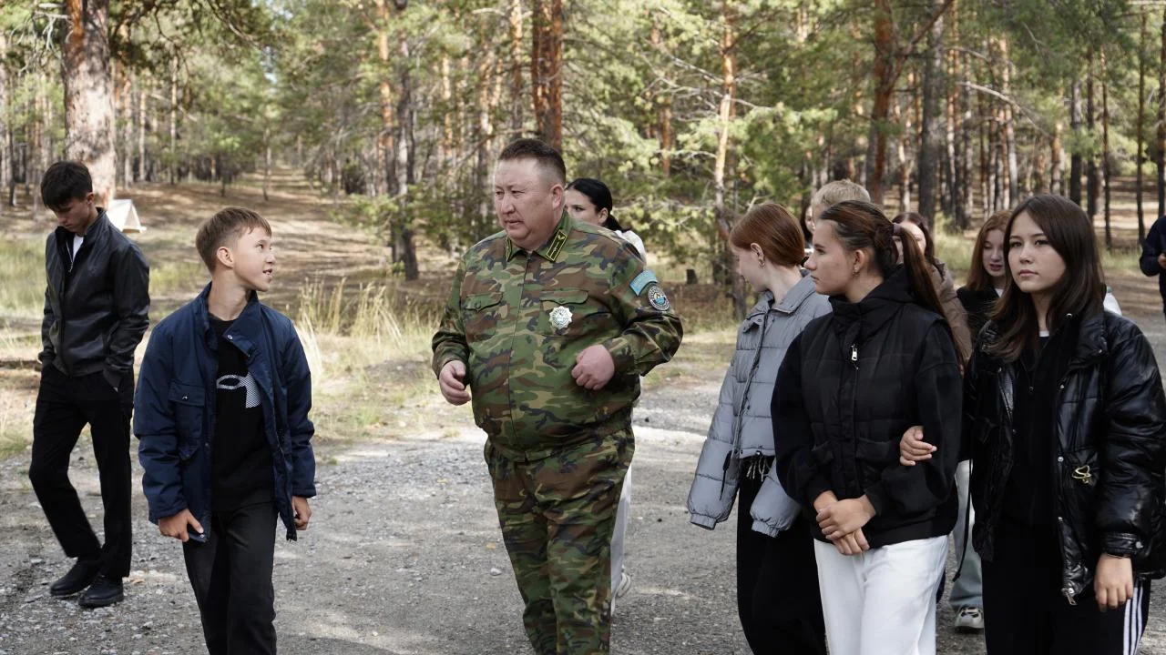 Воспитание природой: в «Семей орманы» организовали экологическую экскурсию для детей