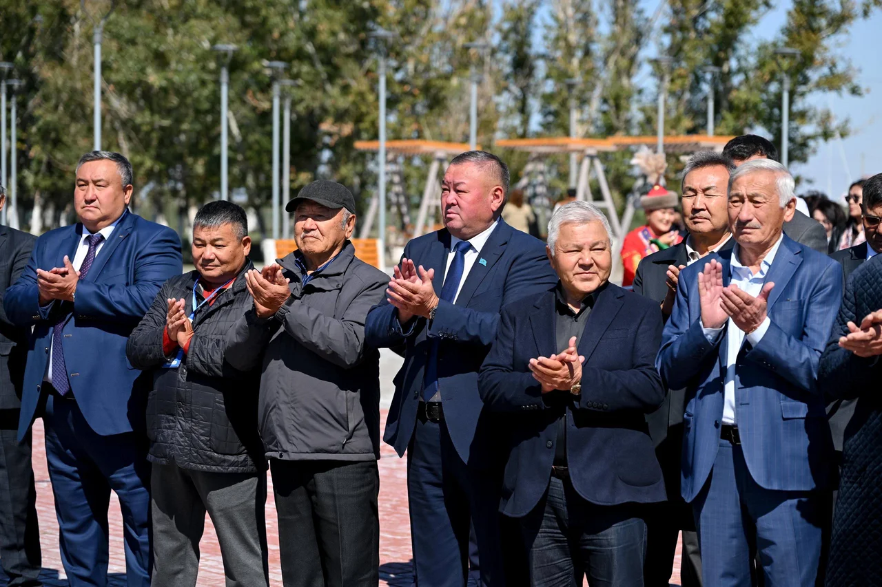 В райцентре Абайского района открылся обновленный парк