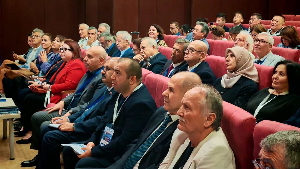 СТАМБҰЛДА VII ХАЛЫҚАРАЛЫҚ ТҮРКІТІЛДЕС ЖУРНАЛИСТЕР МЕДИАФОРУМЫ ӨТТІ