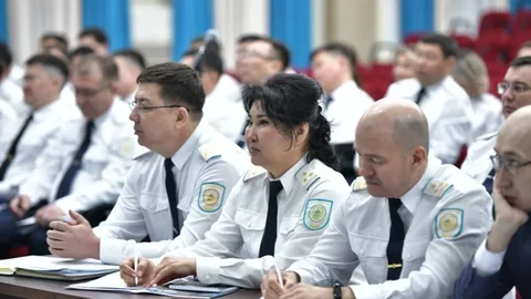 Полиции Казахстана не хватает более 20 тысяч сотрудников