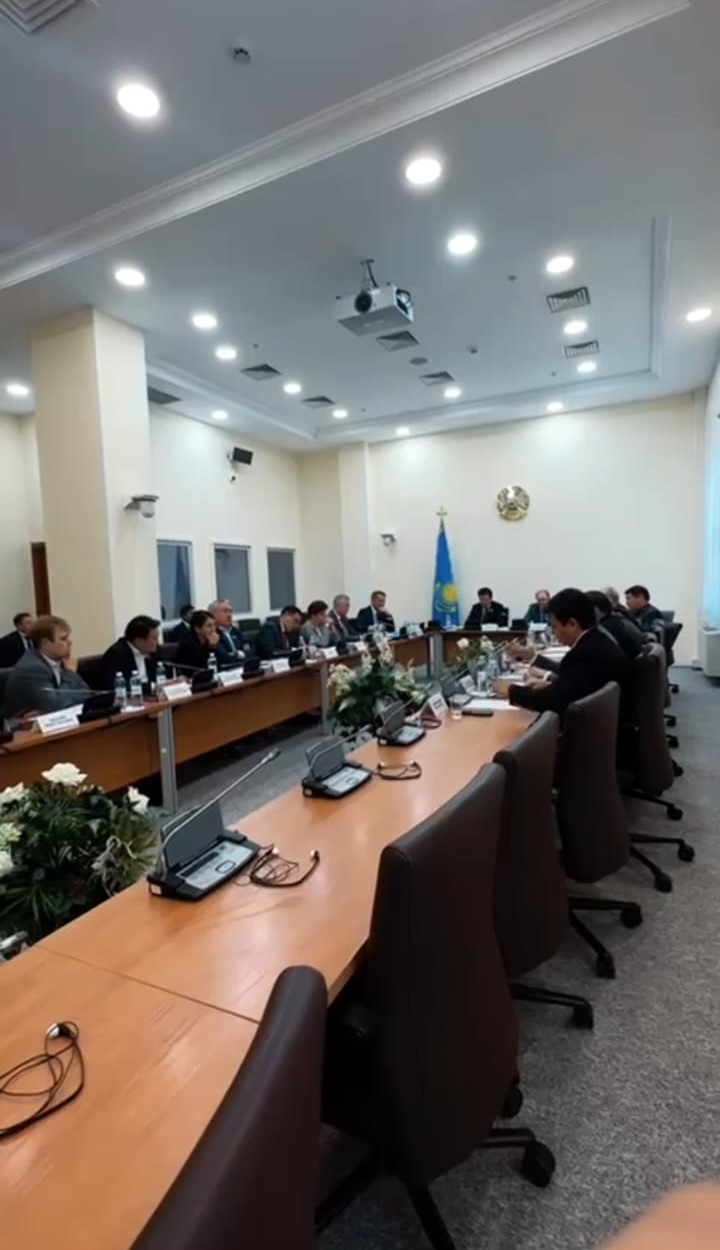 "Қалбатау-Майқапшағай" жолының мәселесі жаңа министрге жолданды