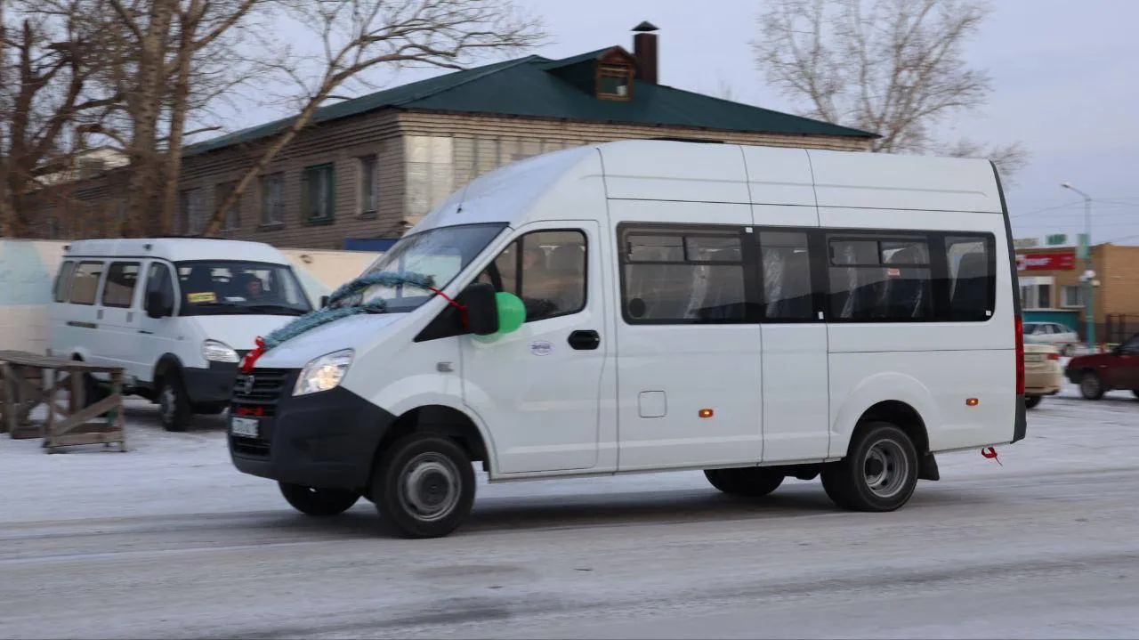 Мереке қарсаңында спортшыларға жаңа автобус пайдалануға берілді