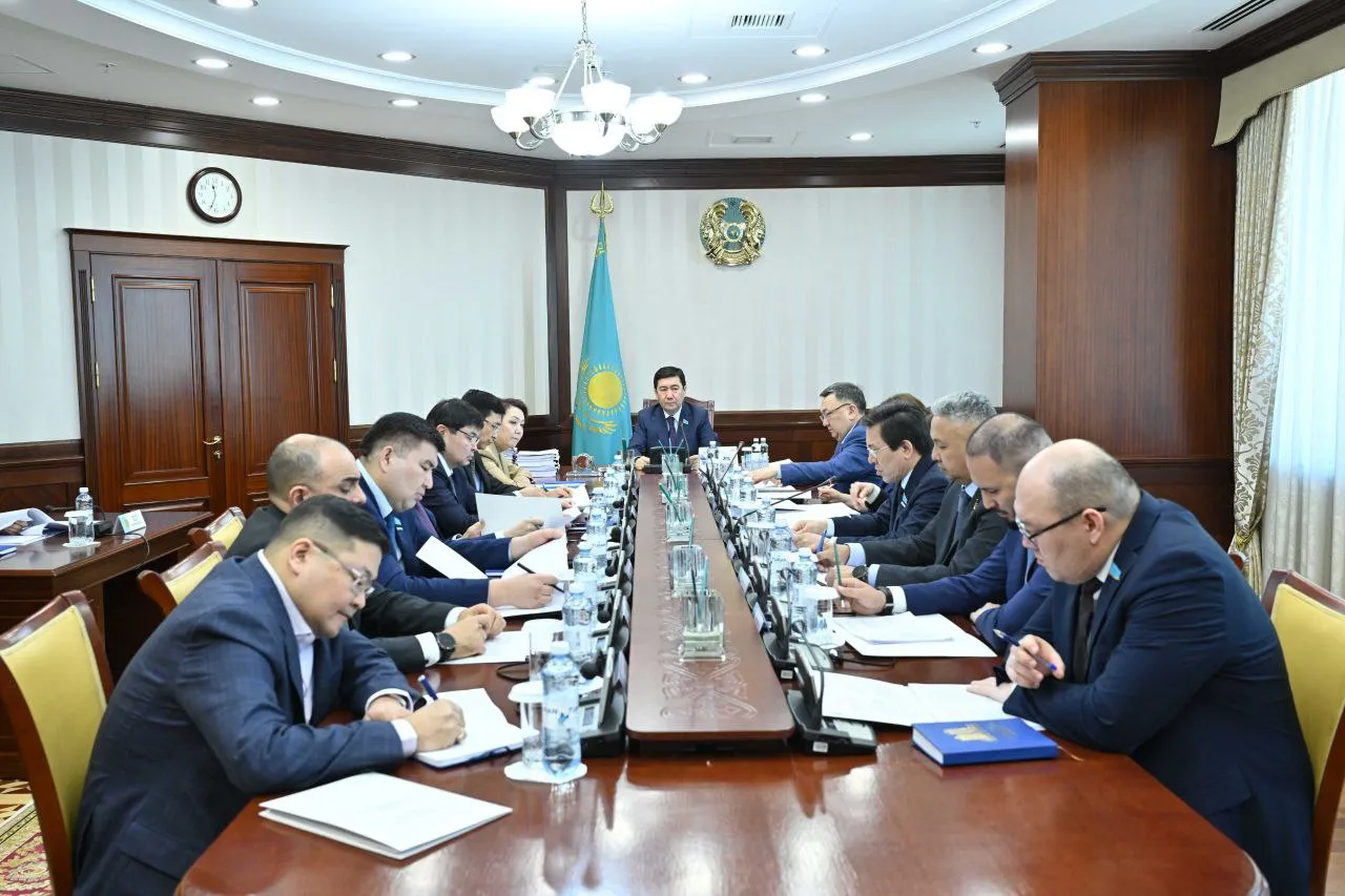 Мәжіліс Су және Құрылыс кодекстерінің жобаларын жұмысқа алады