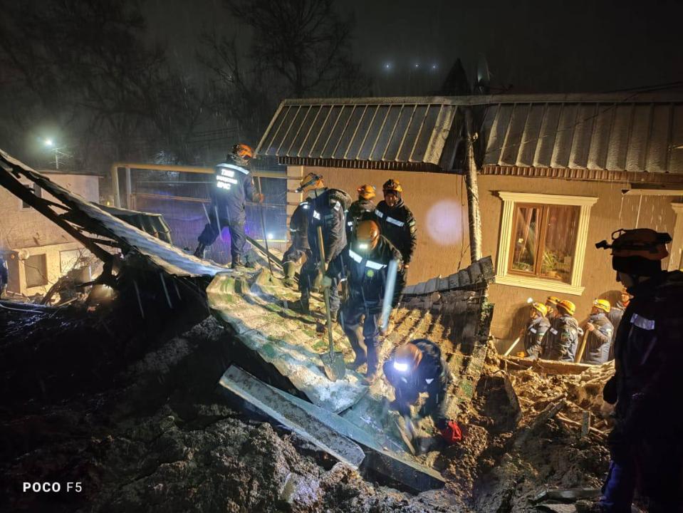 В Алматы случился оползень