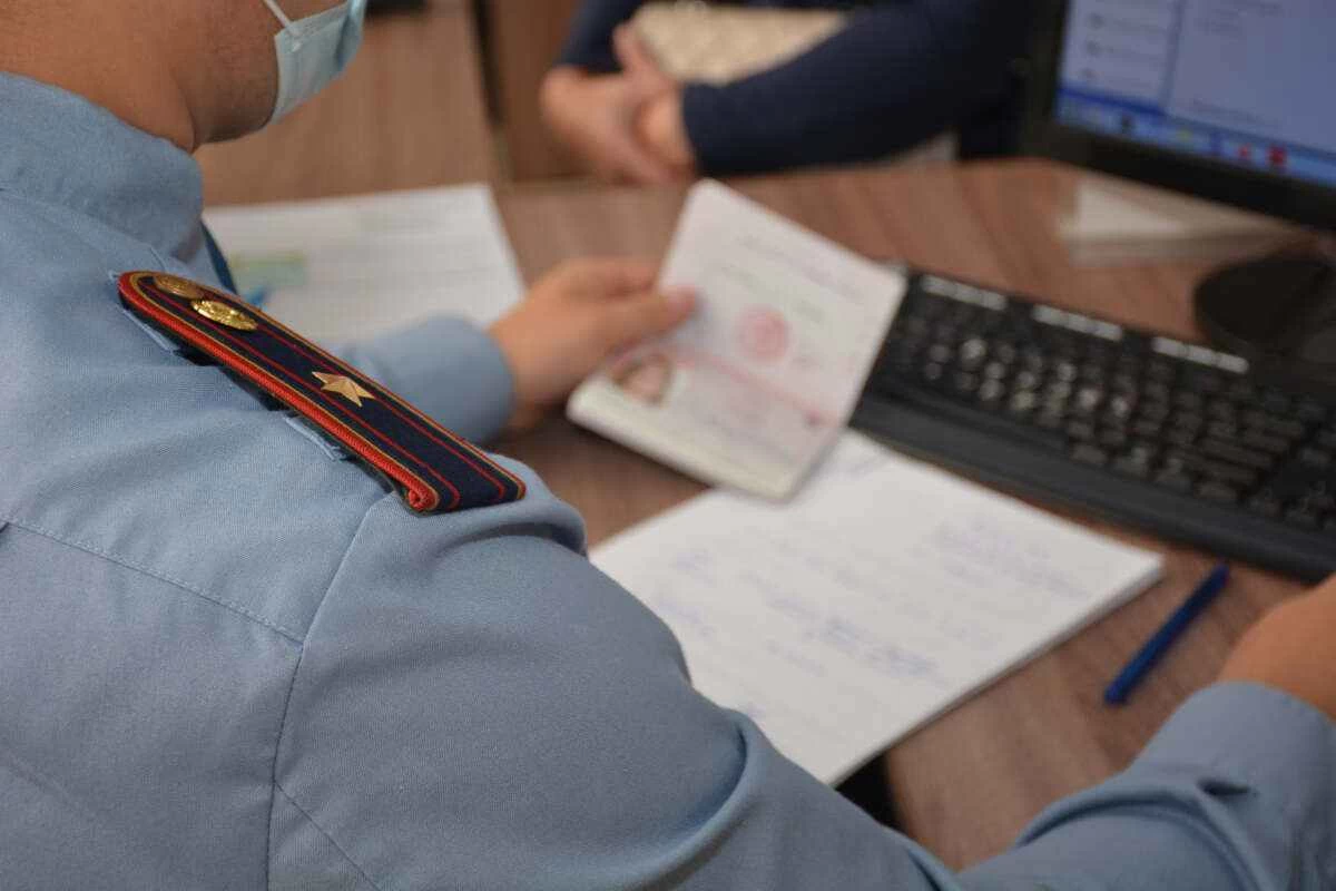 На территории области Абай полицейские провели широкомасштабную работу по проверке лиц, состоящих на учете в органах внутренних дел 