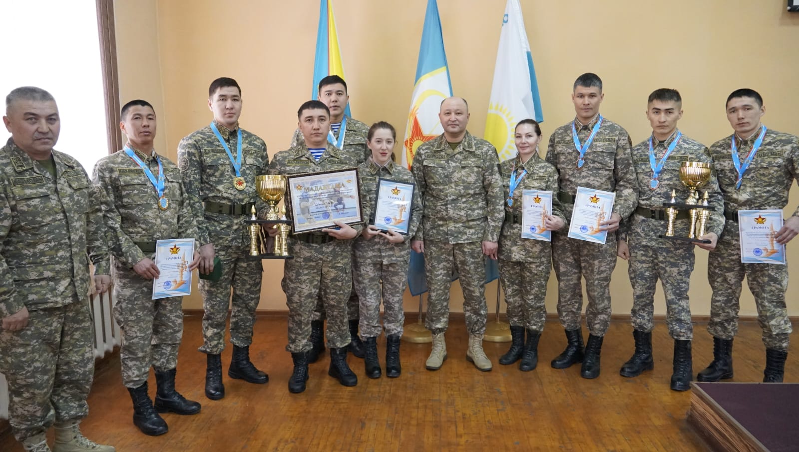 Үздік әскери спортшылар марапатталды