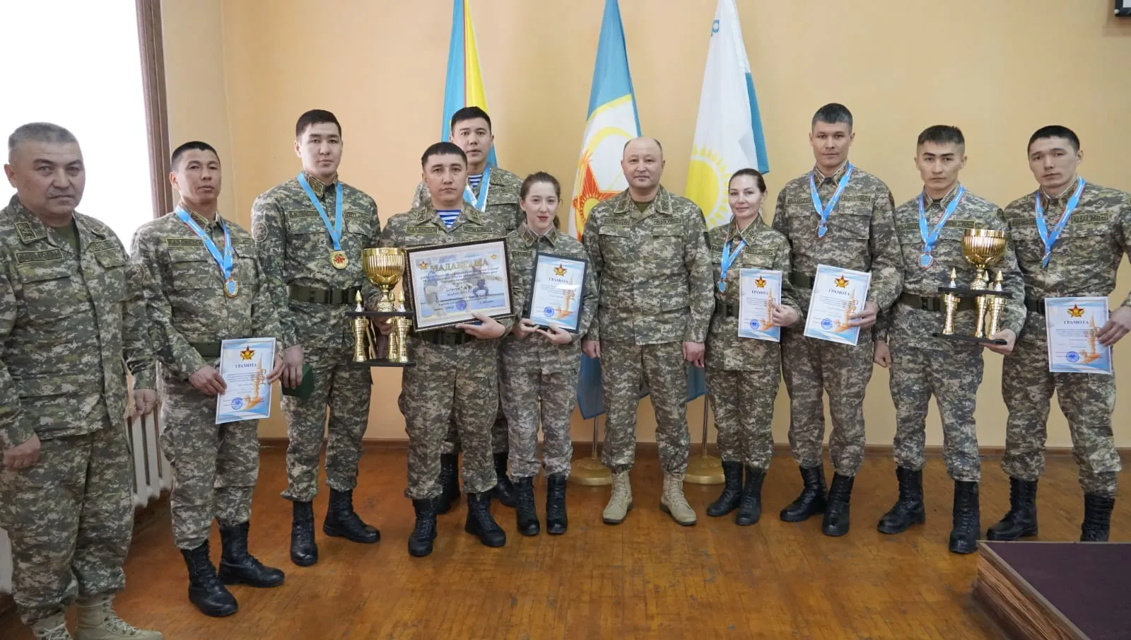 Үздік әскери спортшылар марапатталды