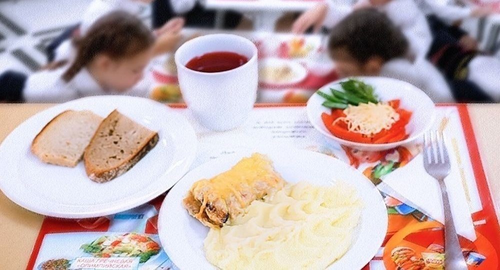 Мектеп оқушыларының тамақтануы қатаң стандарттарға сәйкес жасалған