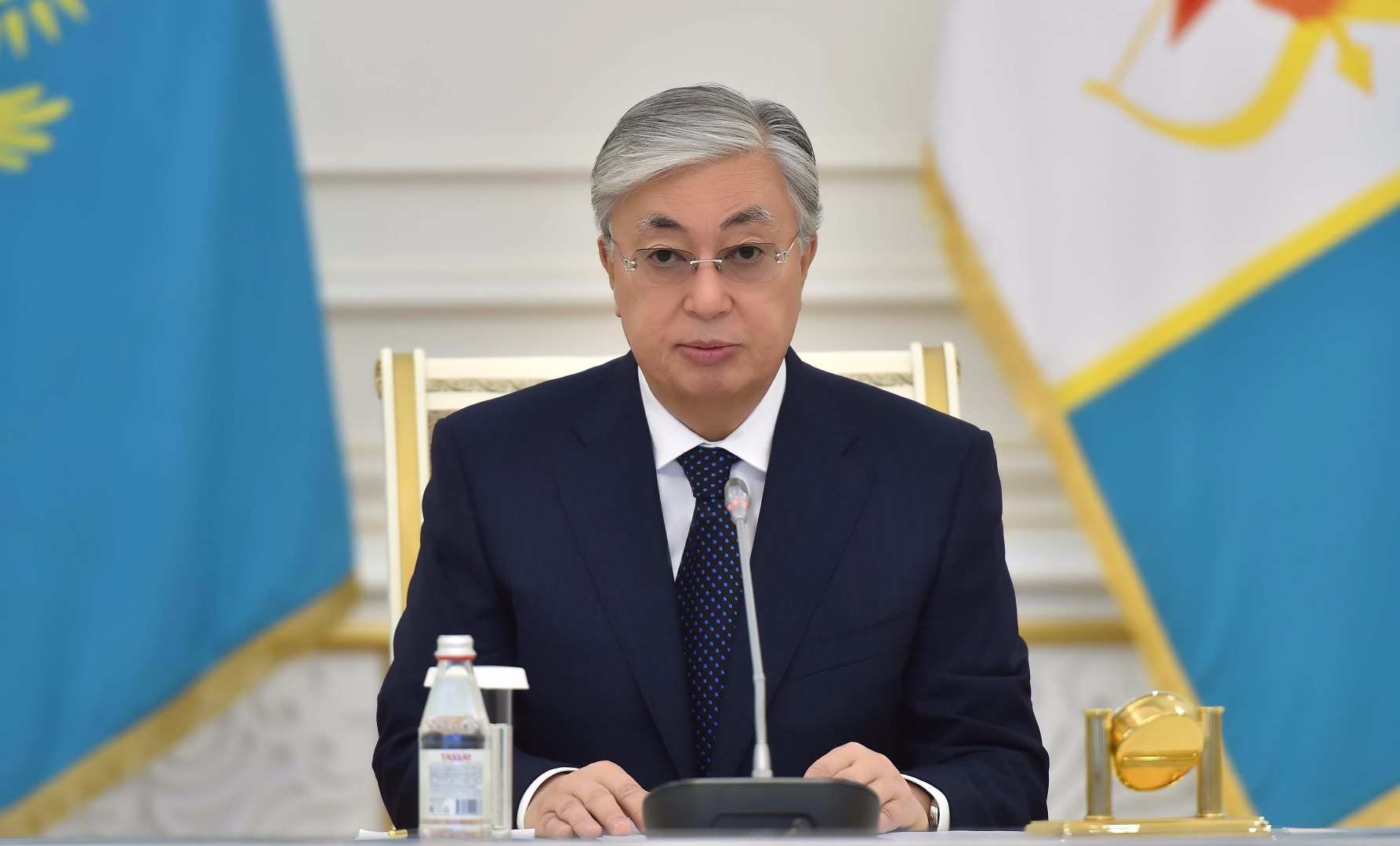 Токаев опубликовал пост ко Дню памяти жертв политических преследований и голодомора