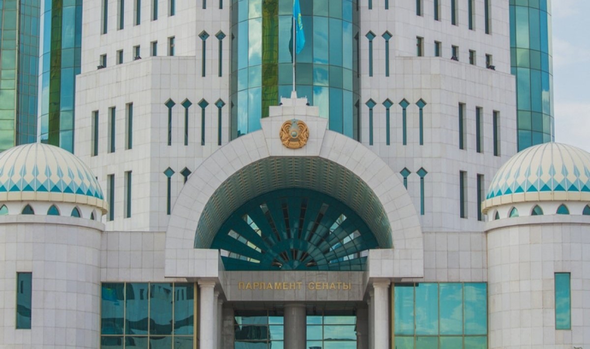 Сенат одобрил закон "О средствах массовой информации".