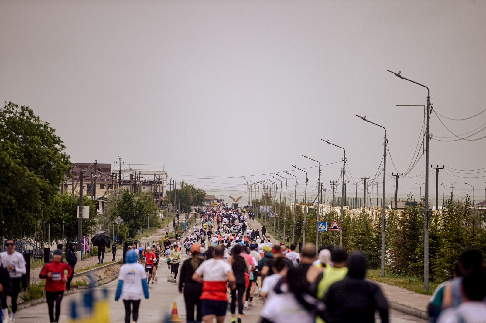 Идет регистрация на забег Qazaq Marathon ABAY, который пройдёт 21 июля в городе Семей.