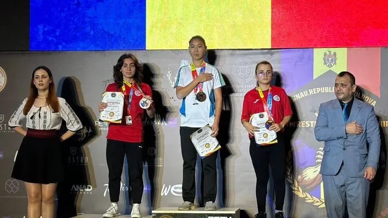 Студент Абайского района стал трехкратным чемпионом мира по параармрестлингу в Кишиневе