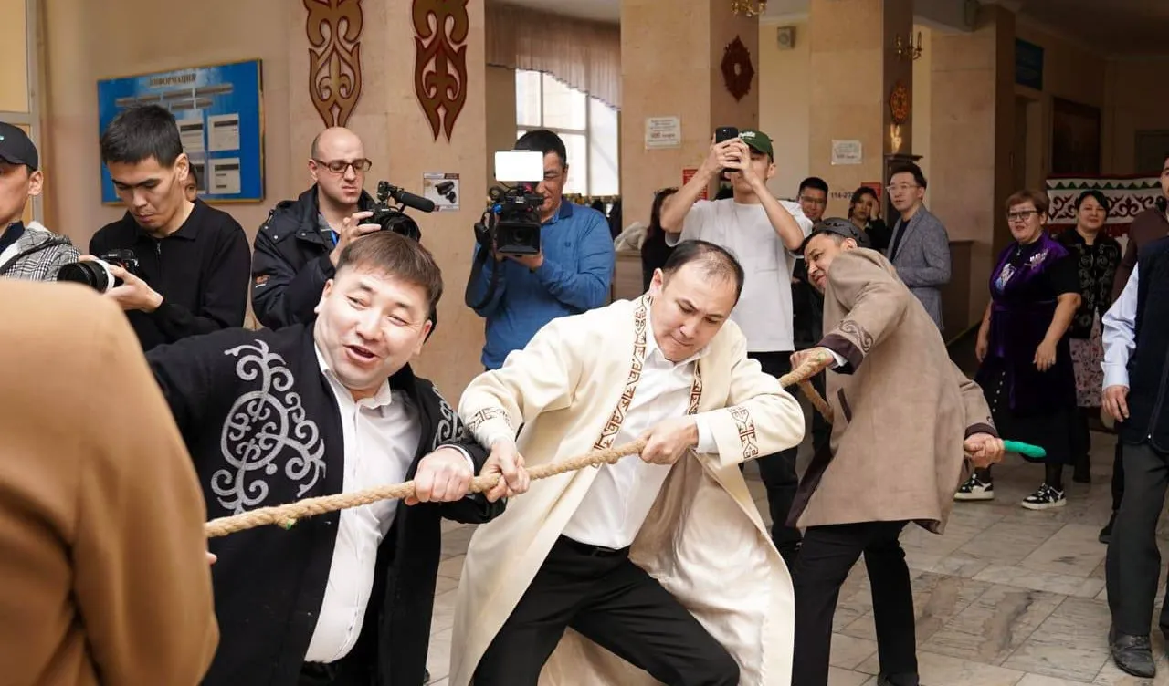 Семейде Мәдениет және ұлттық салт-дәстүр күні кең ауқымда аталып өтті