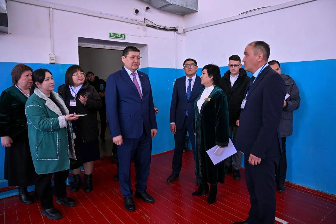 Берік Уәли Көкпекті ауданындағы мектептердің жәй-күйімен танысты