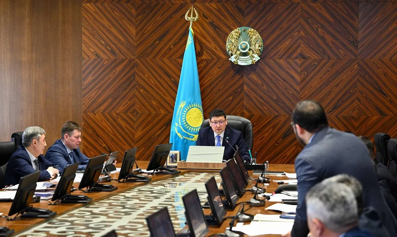 Абай облысының әкімі: Кезекте тұрғандарды баспанамен қамтамасыз ету – өзекті мәселе