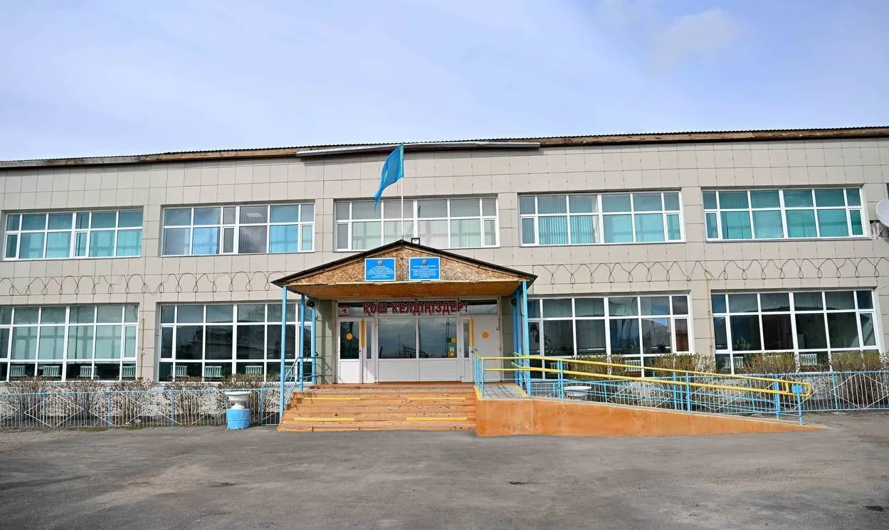 Абай облысының әкімі Баршатас ауылындағы мектептің жұмысымен танысты