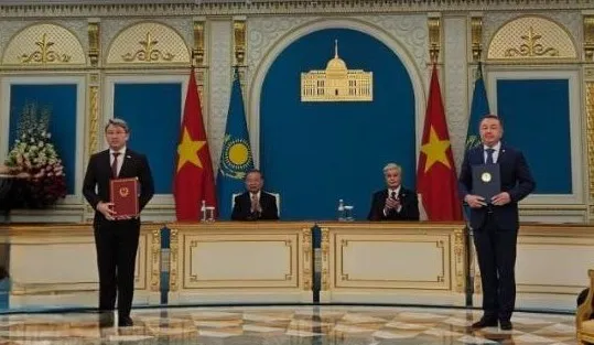 Қазақстан мен Вьетнам Әділет министрлері ынтымақтастық бағдарламасына қол қойды