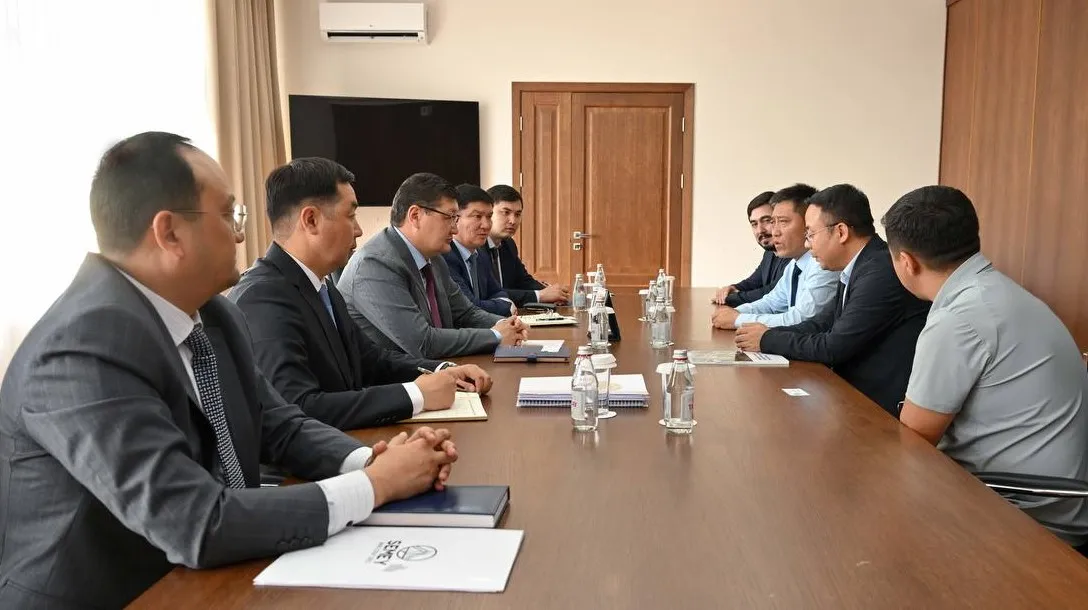 Облыс әкімі сингапурлық инвесторлармен кездесті 