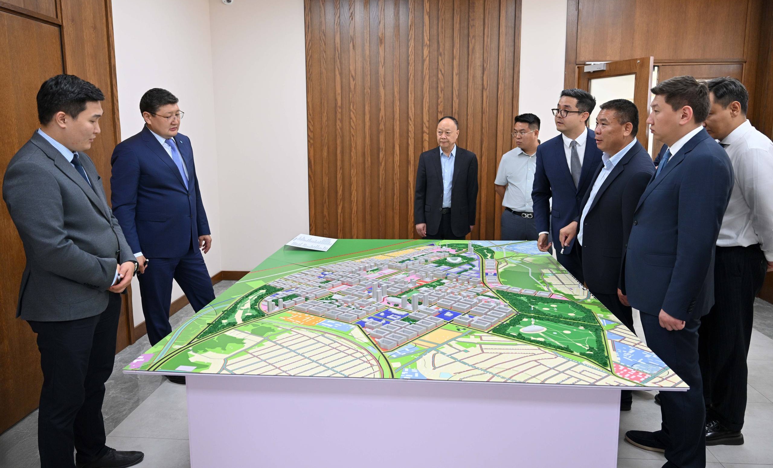 Абай облысының әкімі Қытай инвесторларымен кездесті