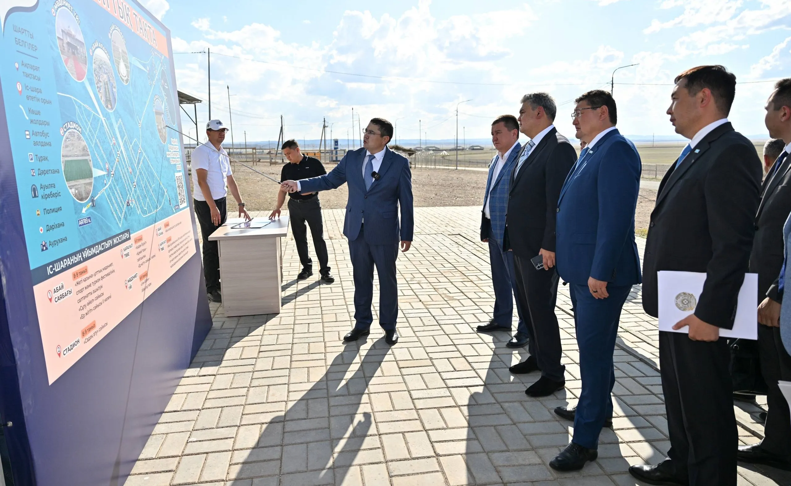 Үкімет басшысының орынбасары Абайдың 180 жылдық мерейтойына дайындық барысымен танысты