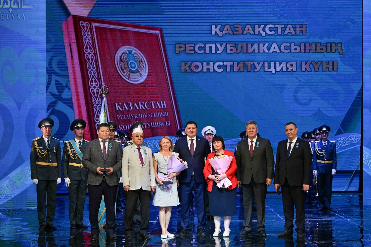 В Семее отметили 30-летие Конституции Казахстана