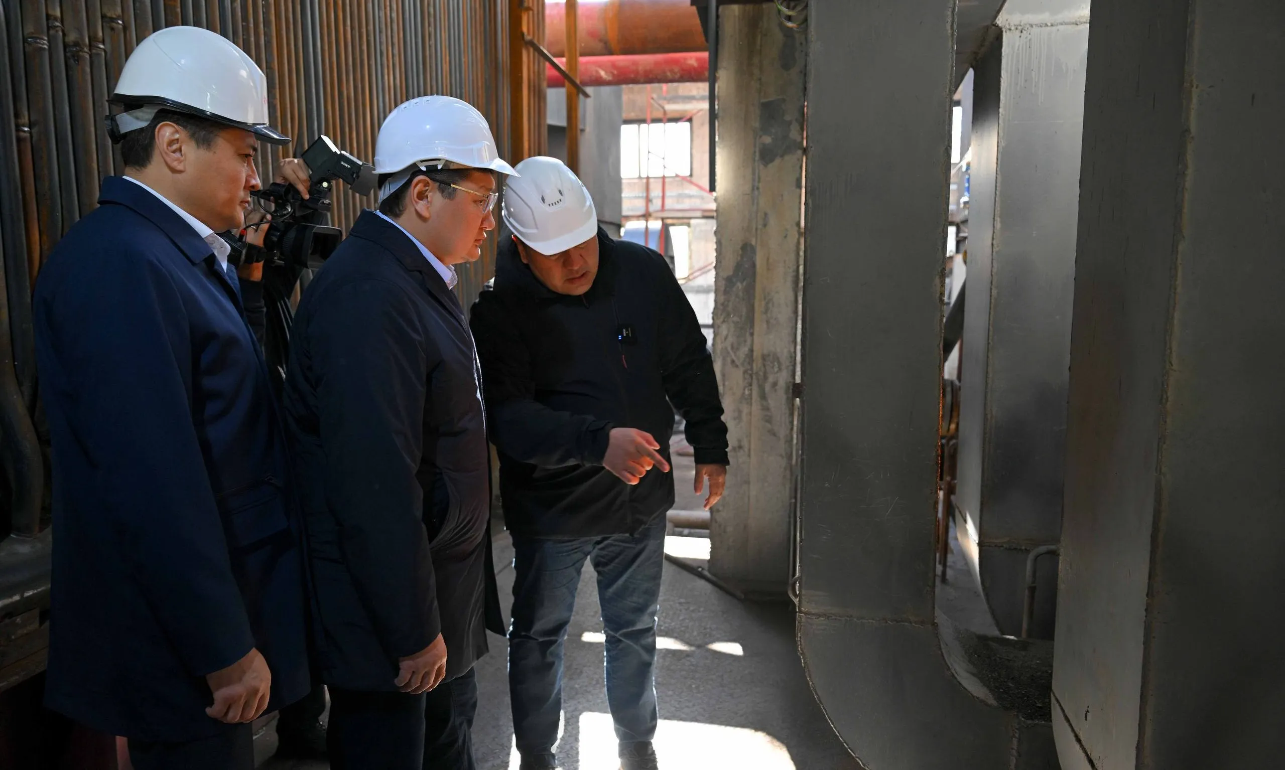 Аким области проверил готовность котельных города Аягоз к отопительному сезону