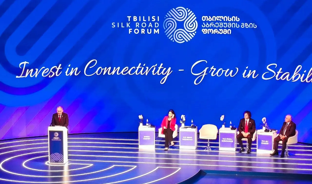 Пашинян отметил роль Казахстана в достижении договорённостей между Баку и Ереваном 