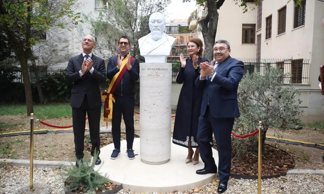 В Италии открыли бюст Абаю Кунанбайулы