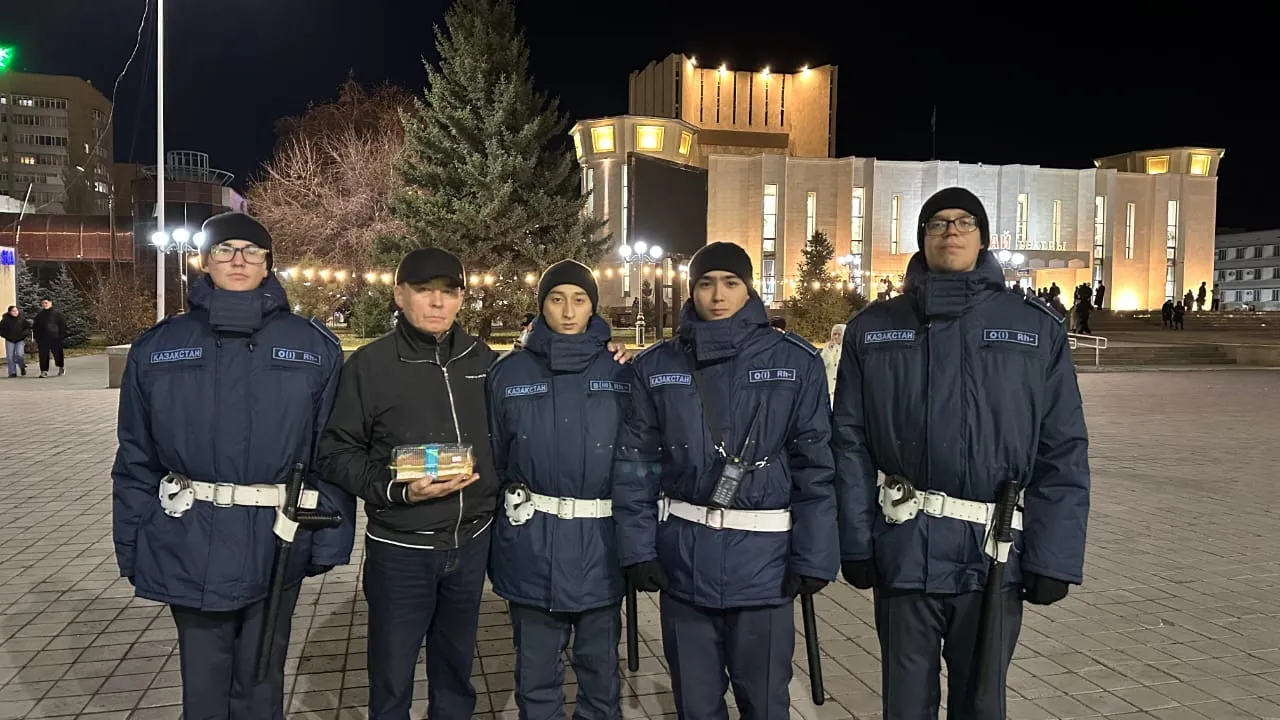 Семейлік  сарбаздардың қамқор аталары бар