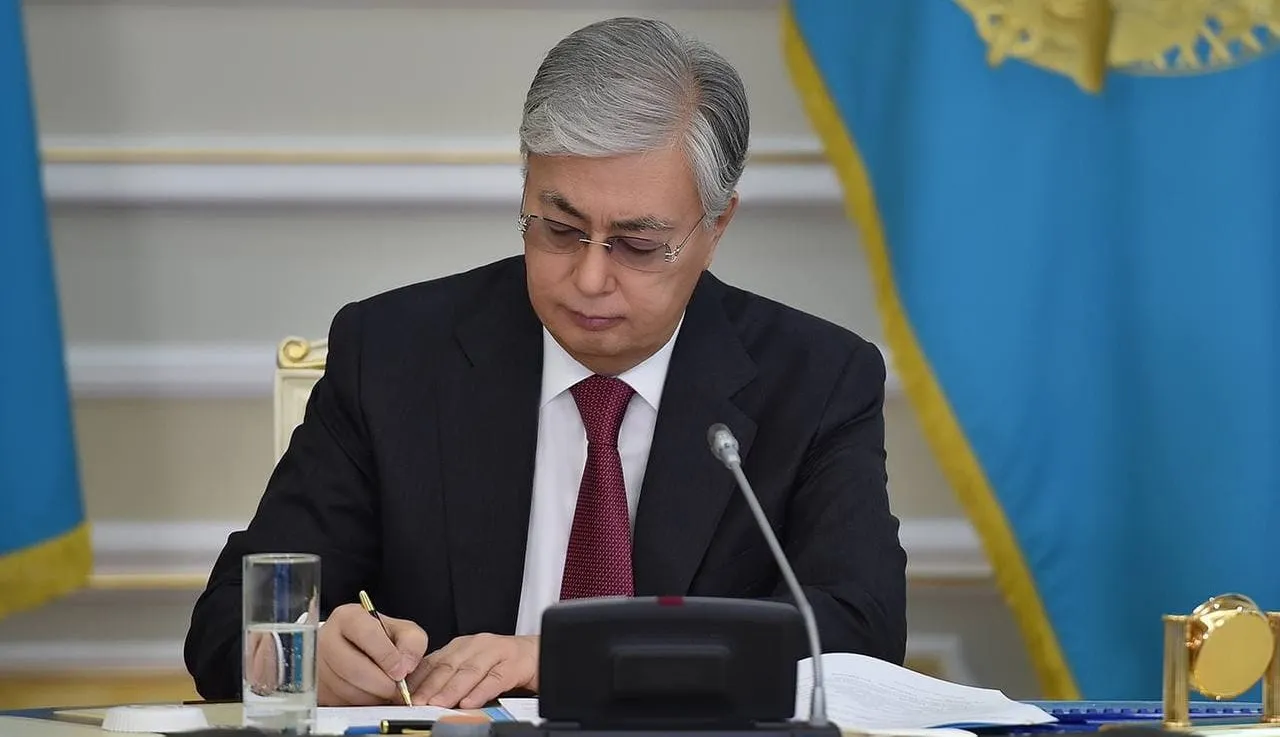 Главой государства подписан Закон Республики Казахстан «О внесении изменений и дополнений в некоторые законодательные акты Республики Казахстан по вопросам искусственного интеллекта и цифровизации»