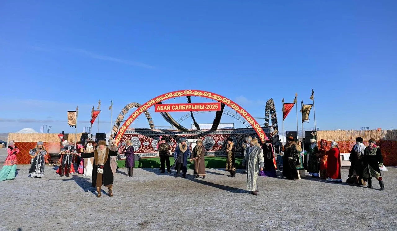 Абай облысында «Абай салбурыны – 2025» республикалық құсбегілер турнирі өтті