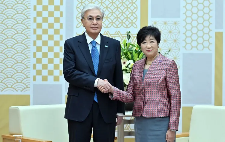 Мемлекет басшысы Токио губернаторы Юрико Коикэмен кездесу өткізді