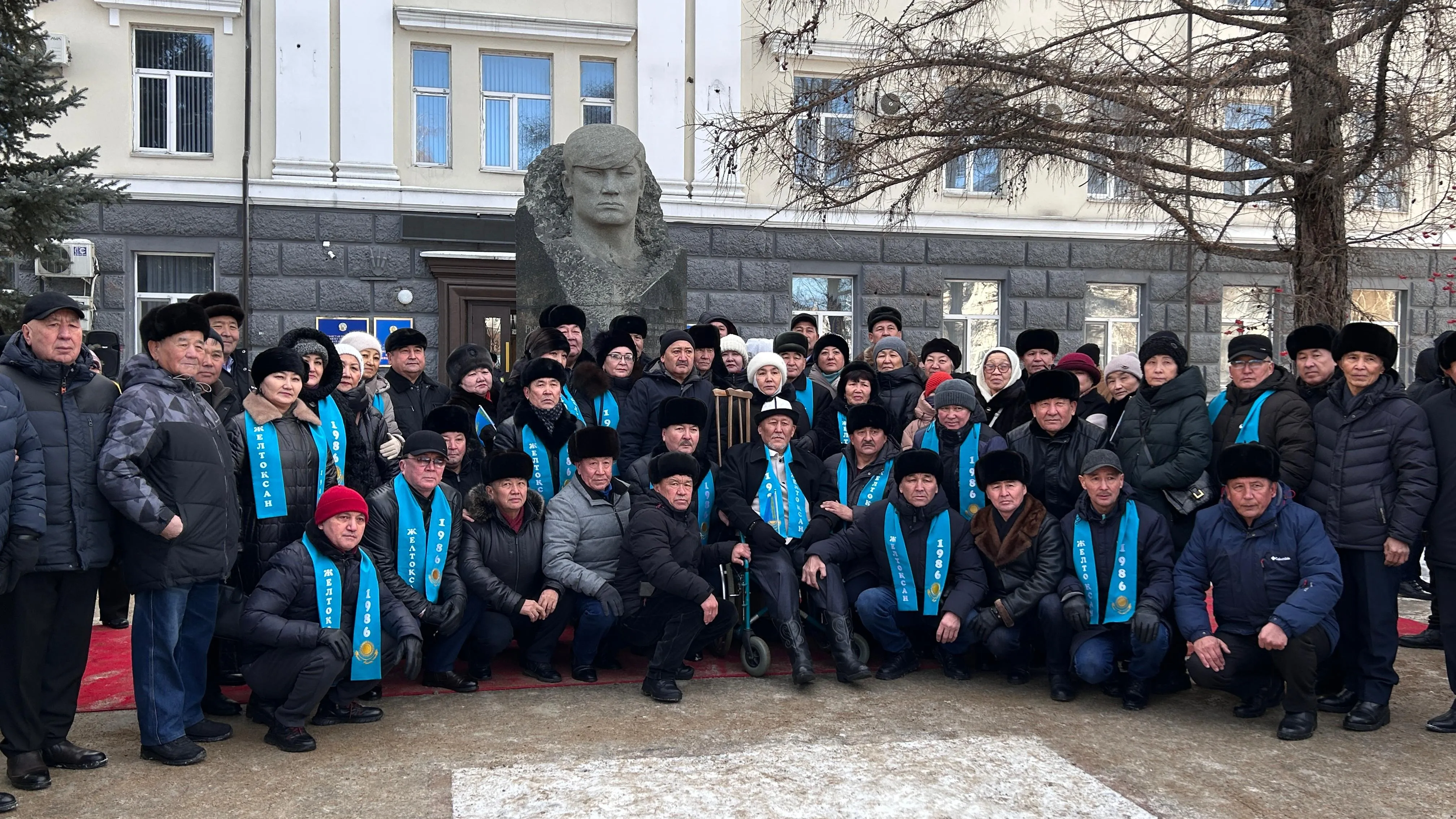 Тәуелсіздік тағылымы: Семейде Қайрат Рысқұлбеков рухына құрмет көрсетілді