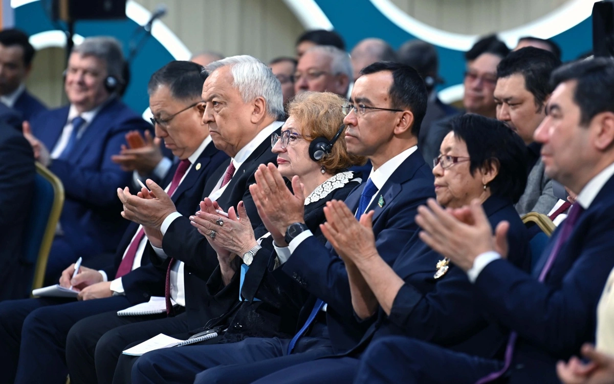 Глава государства предложил назвать новый Парламент «Курултай»