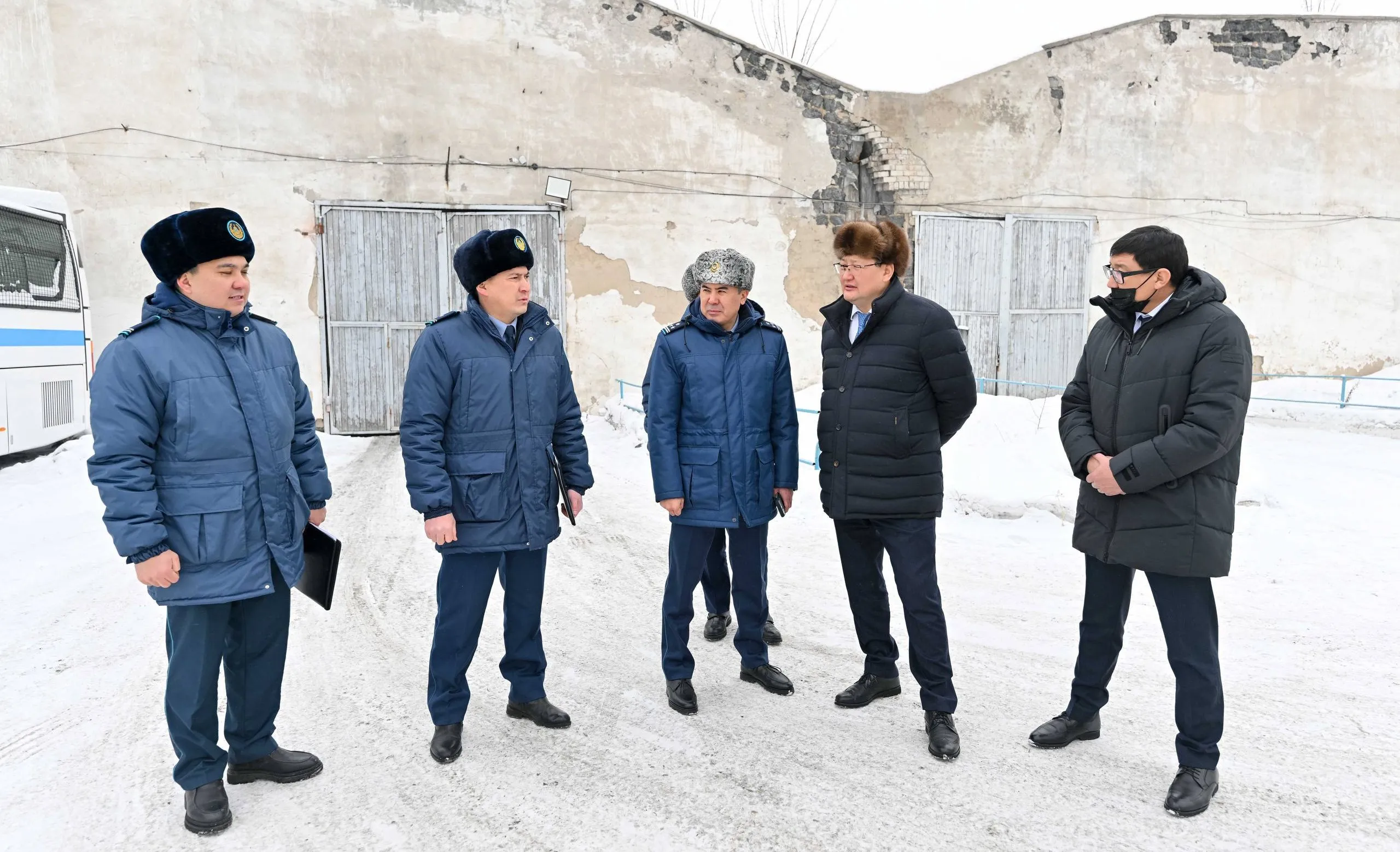Абай облысының әкімі полиция департаментінің нысандарын аралады