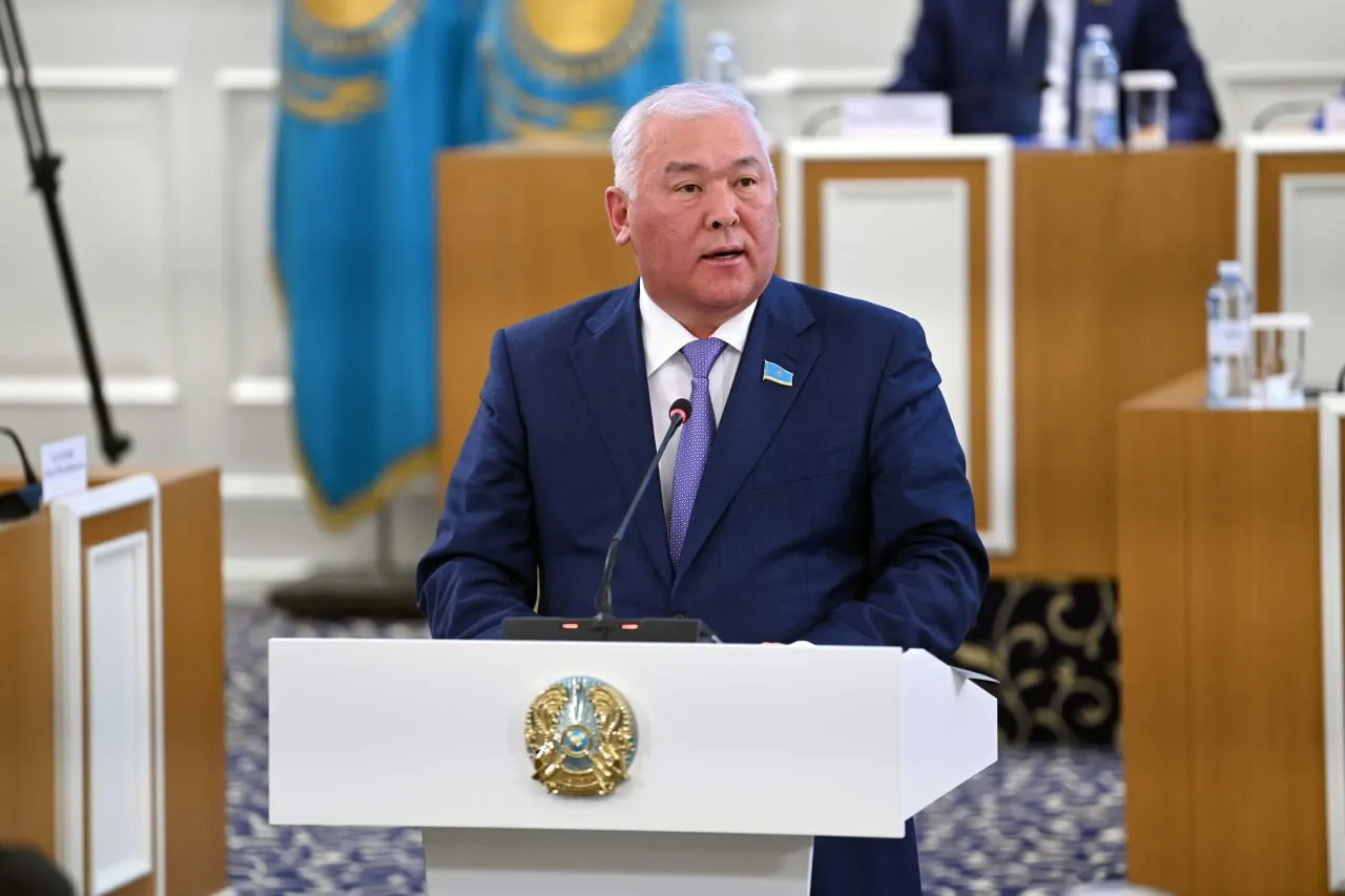 Ата Заңдағы референдум ұғымы мен атауына қатысты өзгерістер жасалды – Мұрат Абенов