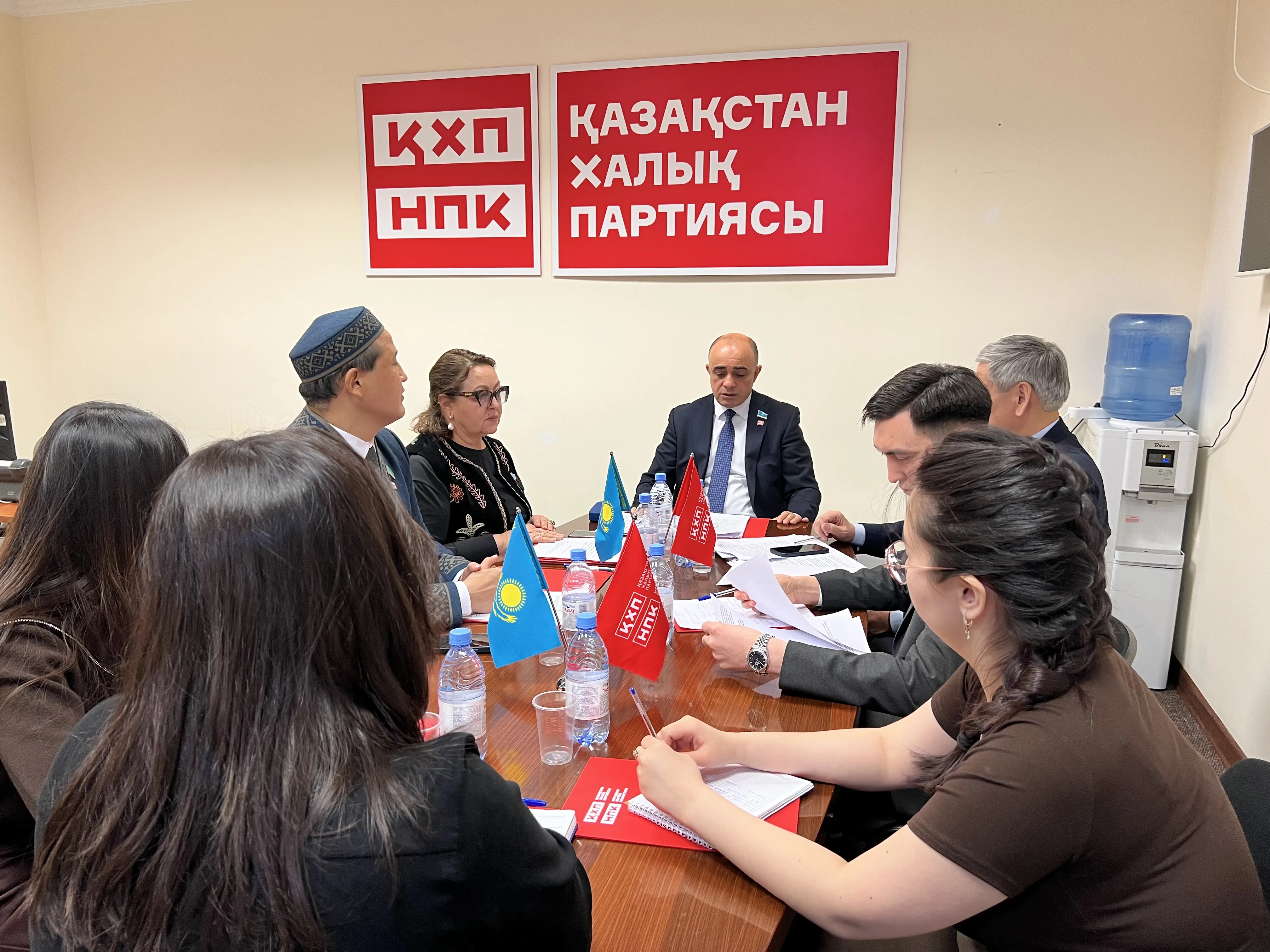 Заседание депутатской фракции НПК по обсуждению проекта новой Конституции