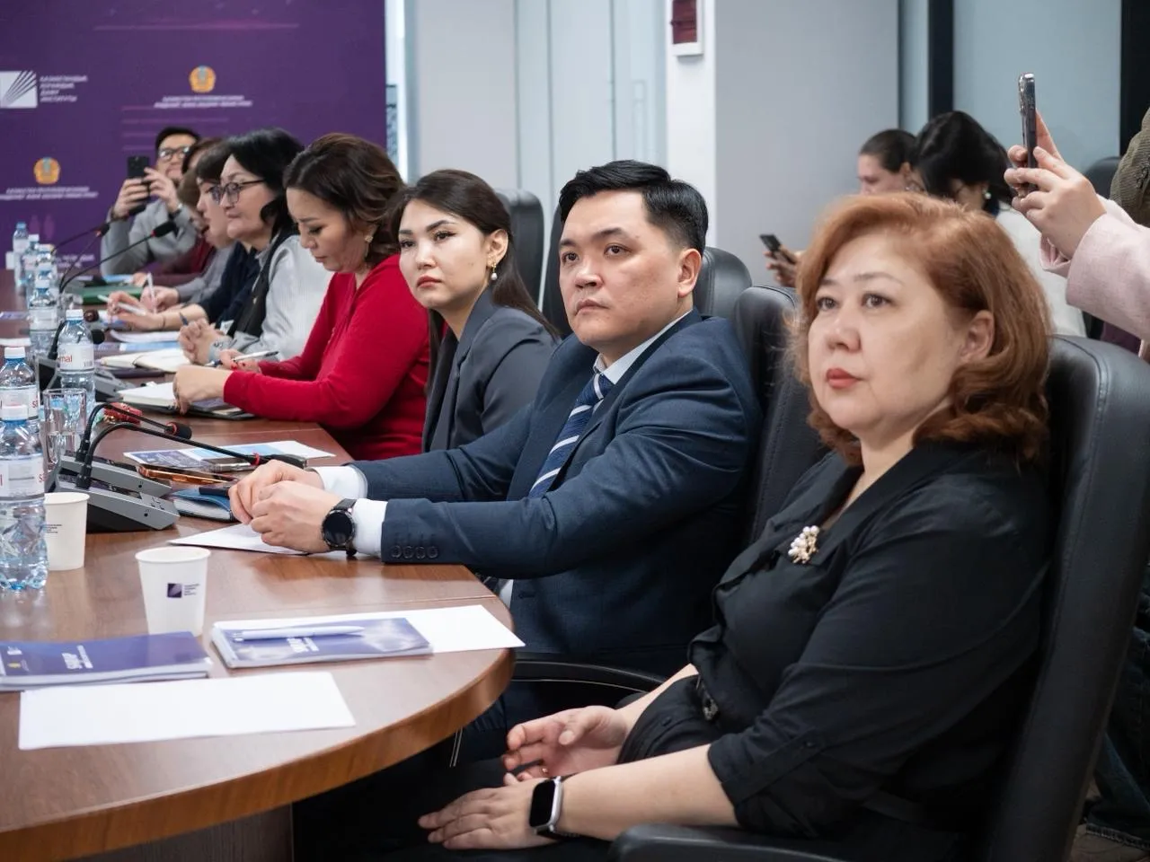 Обсуждены нормы о браке и семье в новом проекте Конституции