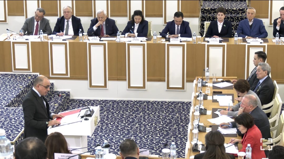 Народная партия Казахстана поддержала проект новой Конституции Казахстана