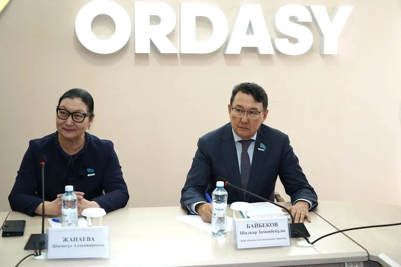 В педогогическом колледже обсудили проект новой конституции