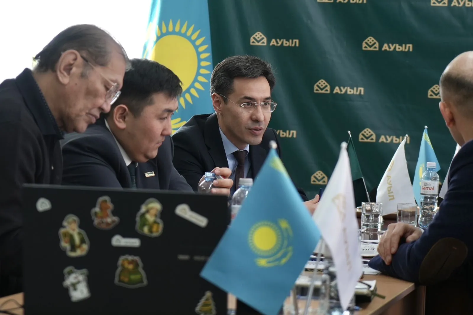 «Ауыл» партиясының Абай облыстық филиалы жаңа Конституция бойынша референдумды қолдады