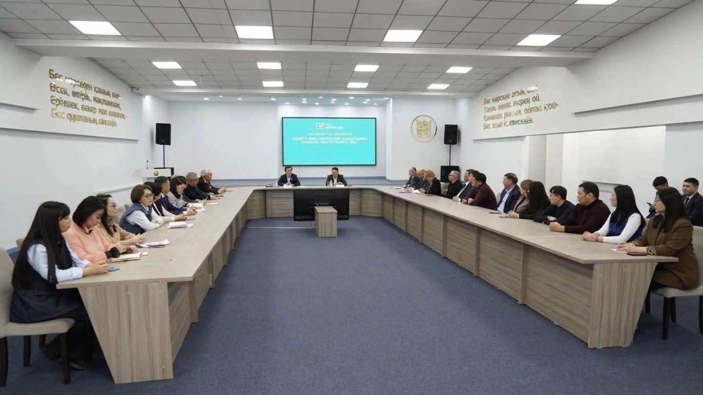 В Абайском районе состоялось открытое собрание с участием депутата Мажилиса