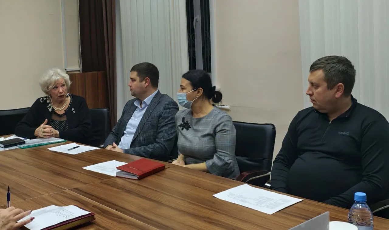 Конституционная реформа – важный шаг к укреплению государственности: в городе Курчатов области Абай состоялась диалоговая площадка с участием членов Общественного совета и представителя информационно-разъяснительной группы