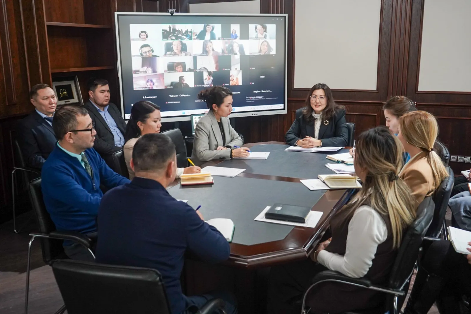 Сапалы білім беру және цифрлық қауіпсіздік: «Талдау» ҰЗББО АҚ сарапшылары конституциялық жаңашылдықтарды талқылады