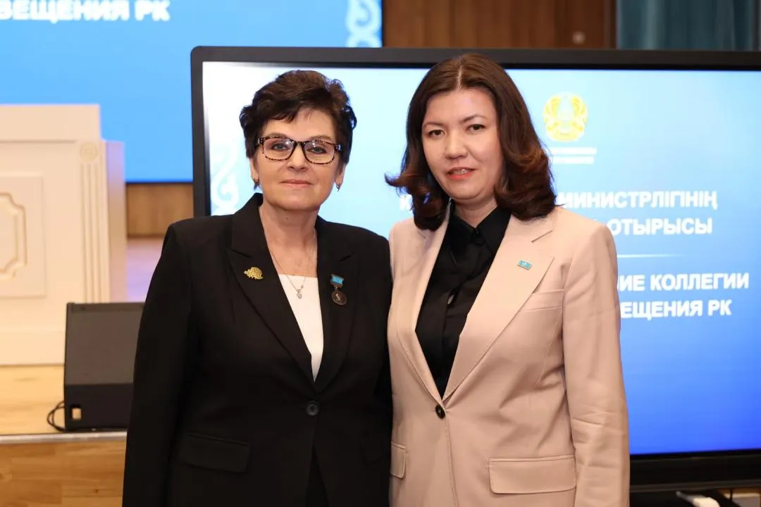 Мұғалім мәртебесі - ел мерейі: Қазақстан педагогтердің еңбек жағдайы бойынша әлемдік көшбасшылар қатарында