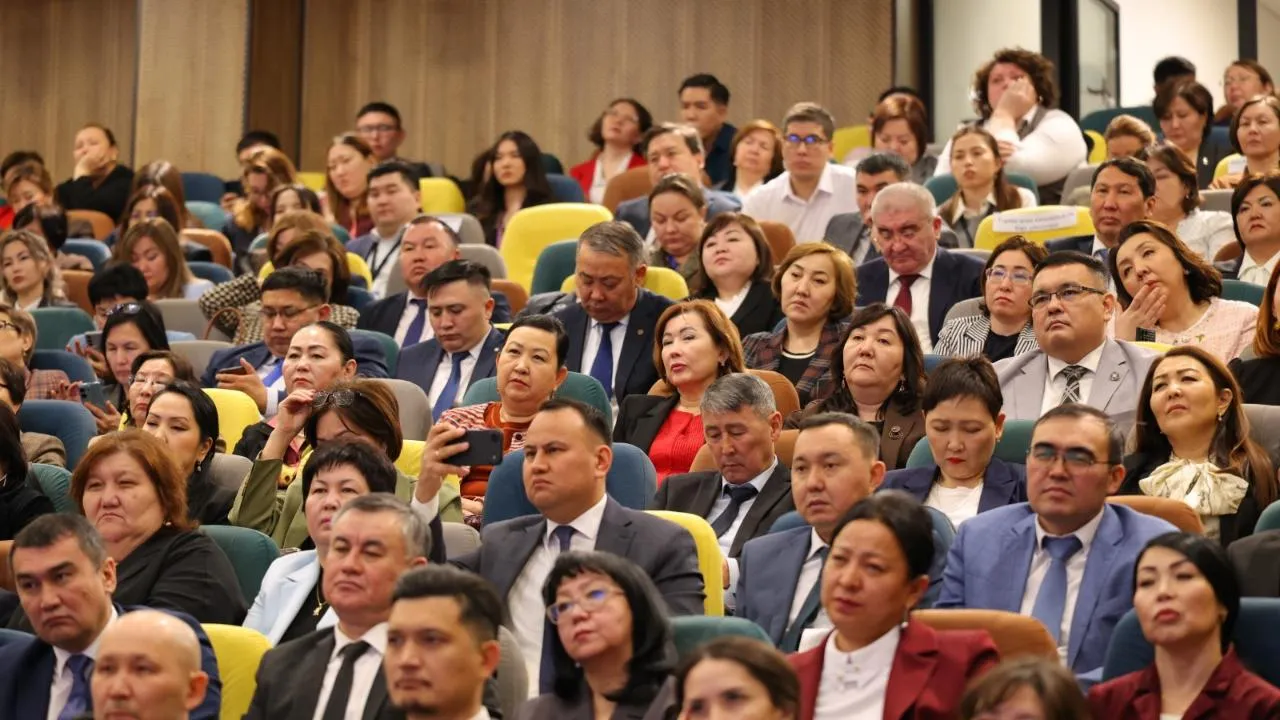 Сапалы білім - тең мүмкіндік: Оқу-ағарту министрлігі алқа отырысында 2025 жылдың қорытындысын жариялады