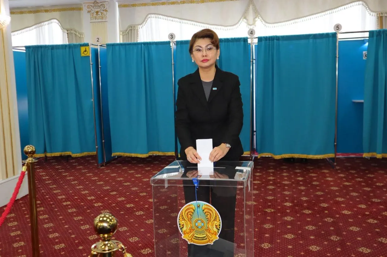 Аида Балаева референдумде дауыс берді